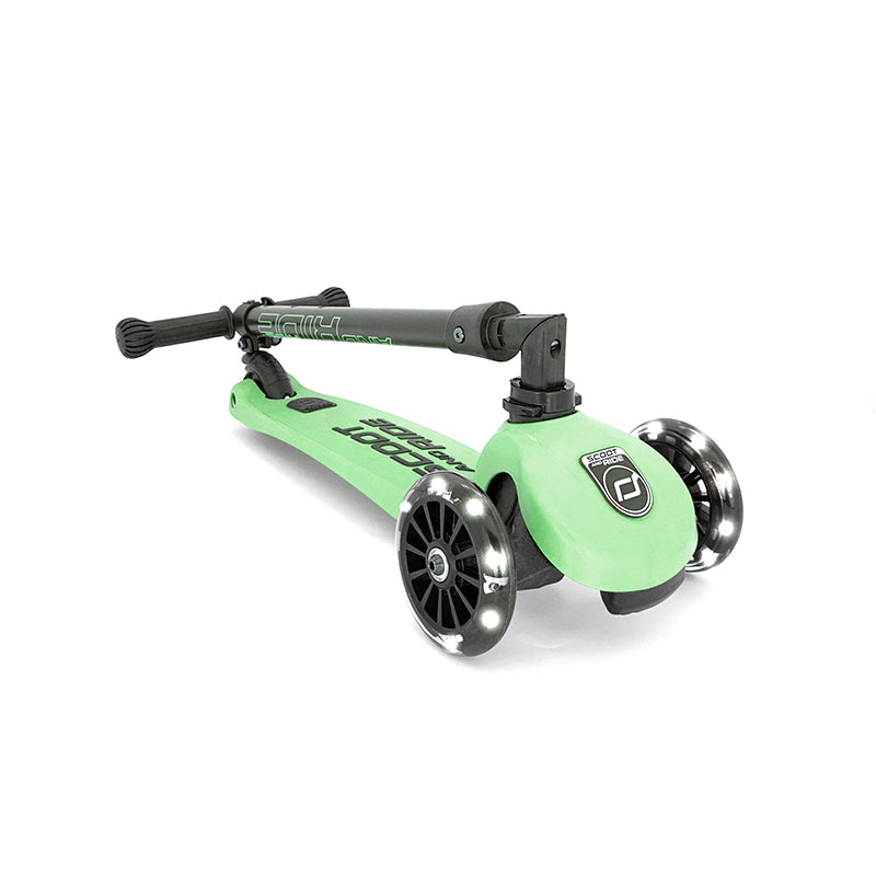 Scoot & Ride - Highwaykick 3 LED Scooter Kiwi - EmotionsToy