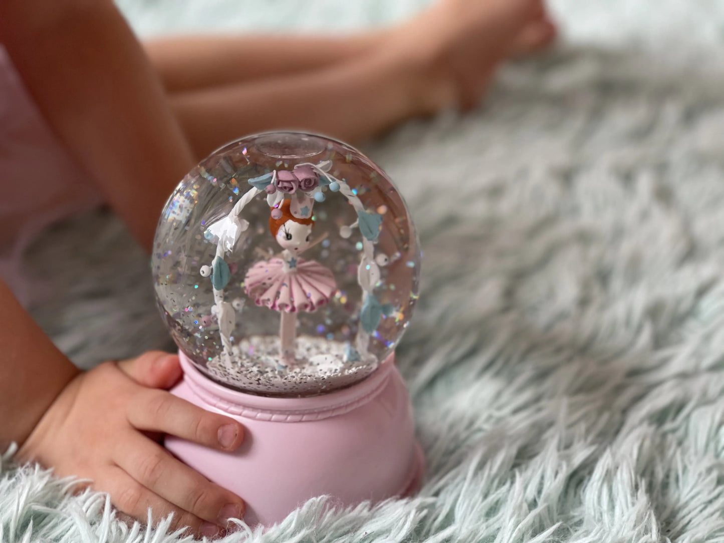 Djeco Little Big room Luce notturna a forma di palla di neve Ballerina - Emotions Toy